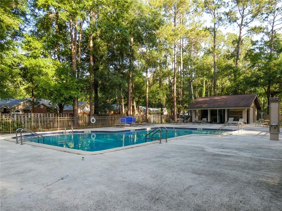 Active With Contract: $229,900 (2 beds, 2 baths, 1045 Square Feet)