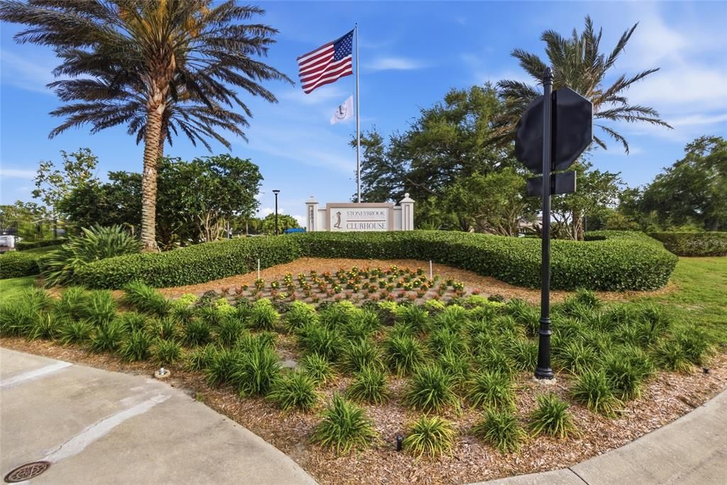 Active With Contract: $299,000 (2 beds, 2 baths, 1106 Square Feet)