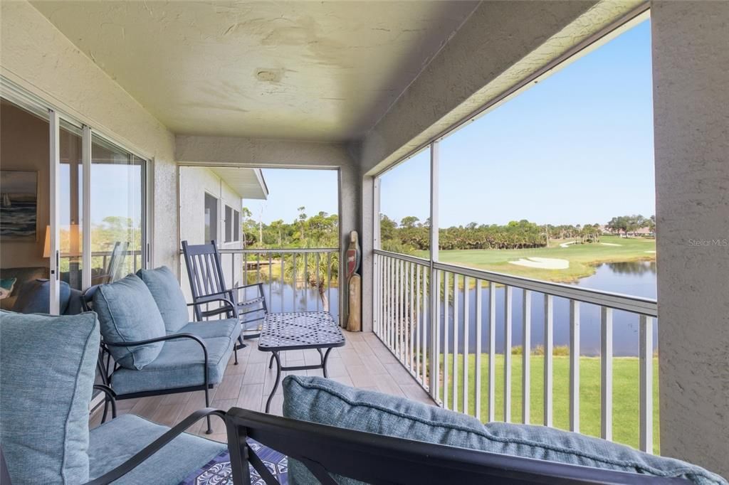 Active With Contract: $299,000 (2 beds, 2 baths, 1106 Square Feet)