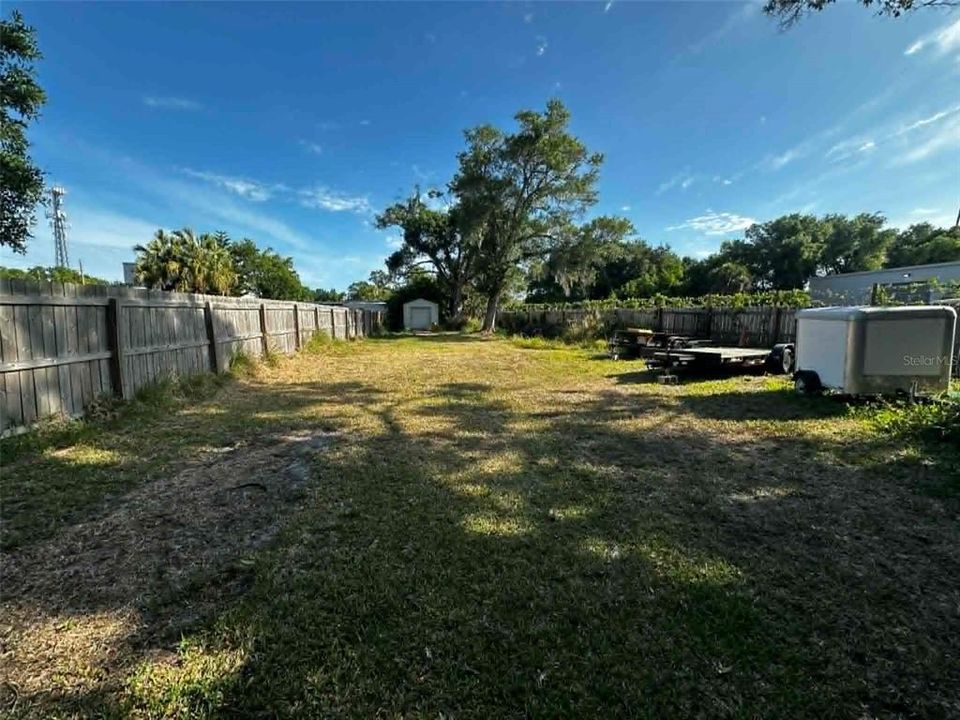 待售: $150,000 (0.16 acres)