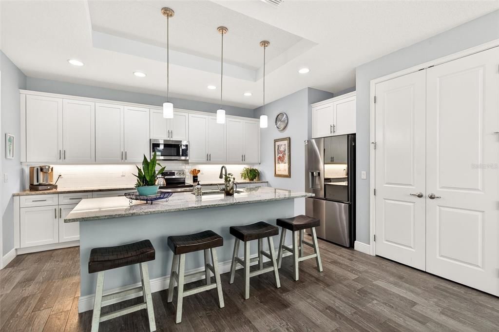For Sale: $354,900 (2 beds, 2 baths, 1638 Square Feet)