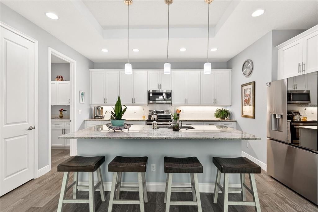 For Sale: $354,900 (2 beds, 2 baths, 1638 Square Feet)