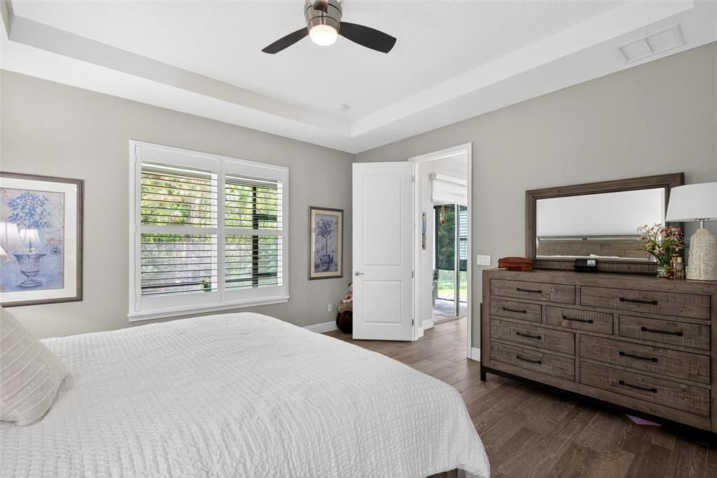 For Sale: $354,900 (2 beds, 2 baths, 1638 Square Feet)
