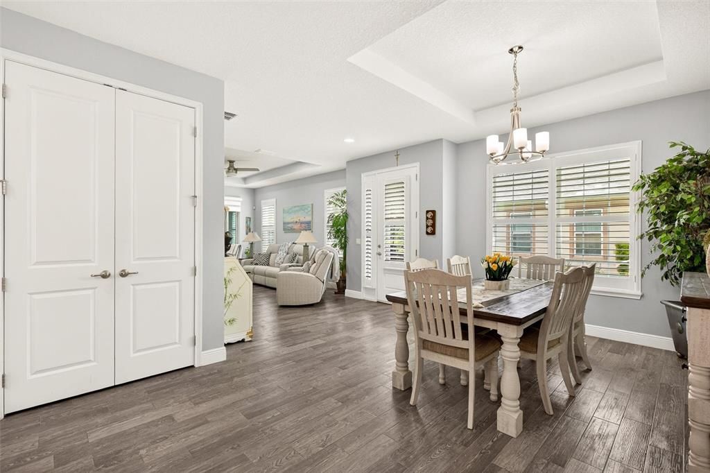 For Sale: $354,900 (2 beds, 2 baths, 1638 Square Feet)
