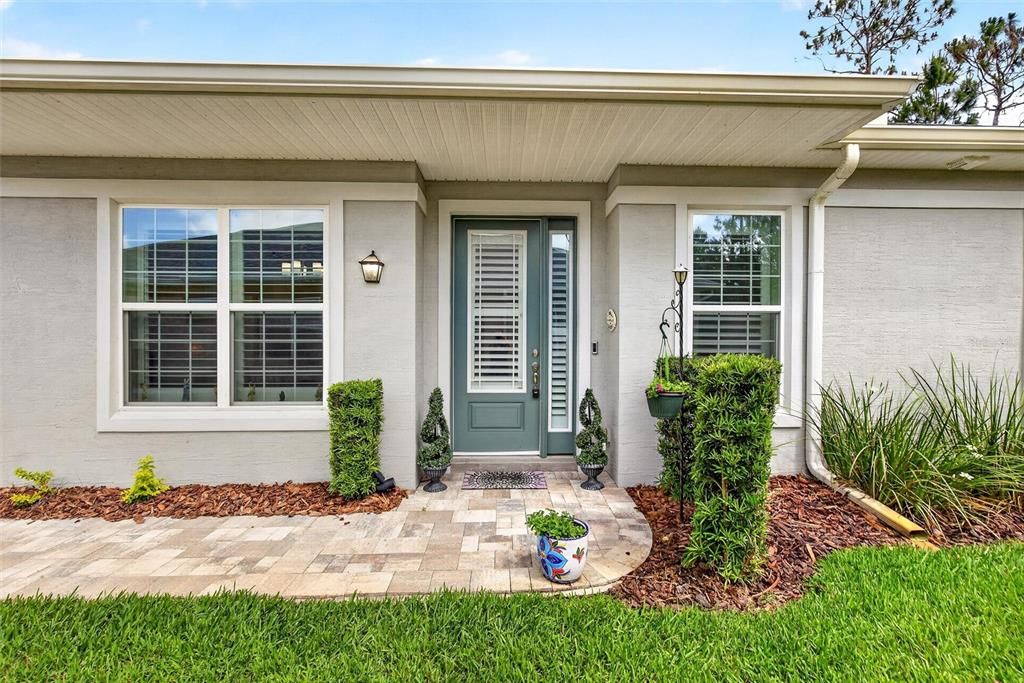 For Sale: $354,900 (2 beds, 2 baths, 1638 Square Feet)