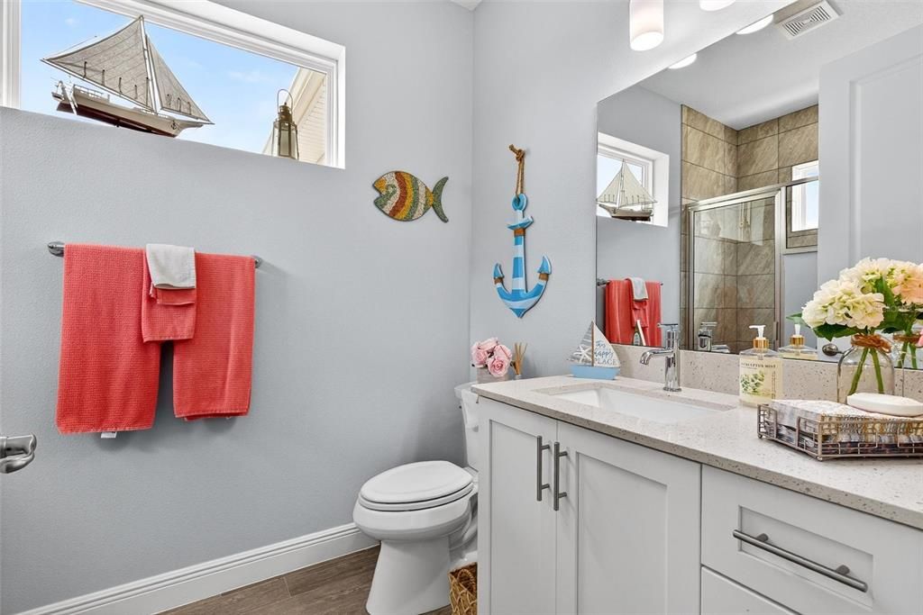 For Sale: $354,900 (2 beds, 2 baths, 1638 Square Feet)