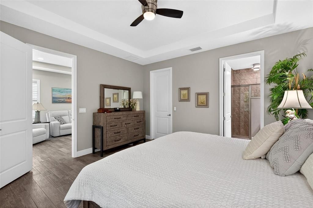 For Sale: $354,900 (2 beds, 2 baths, 1638 Square Feet)