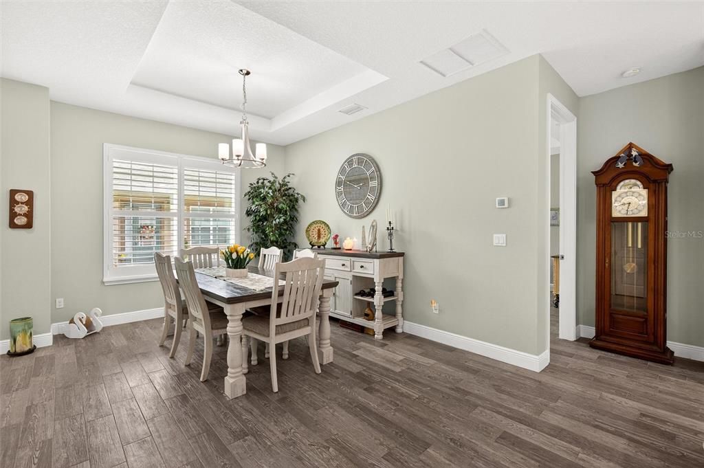 For Sale: $354,900 (2 beds, 2 baths, 1638 Square Feet)