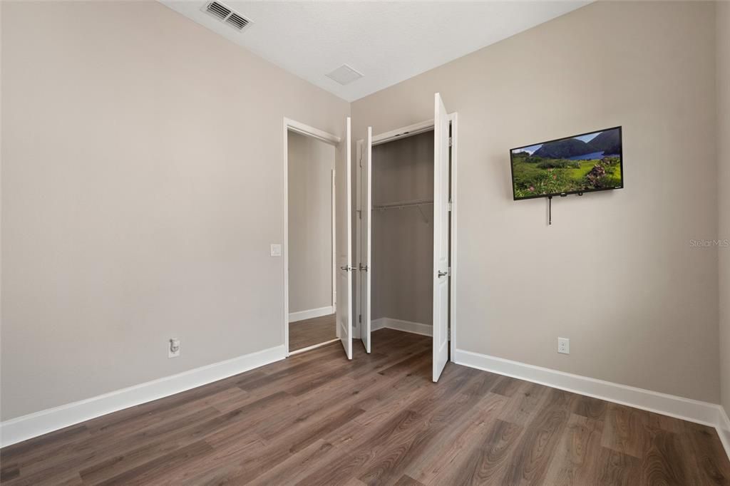 Active With Contract: $3,625 (3 beds, 2 baths, 2307 Square Feet)