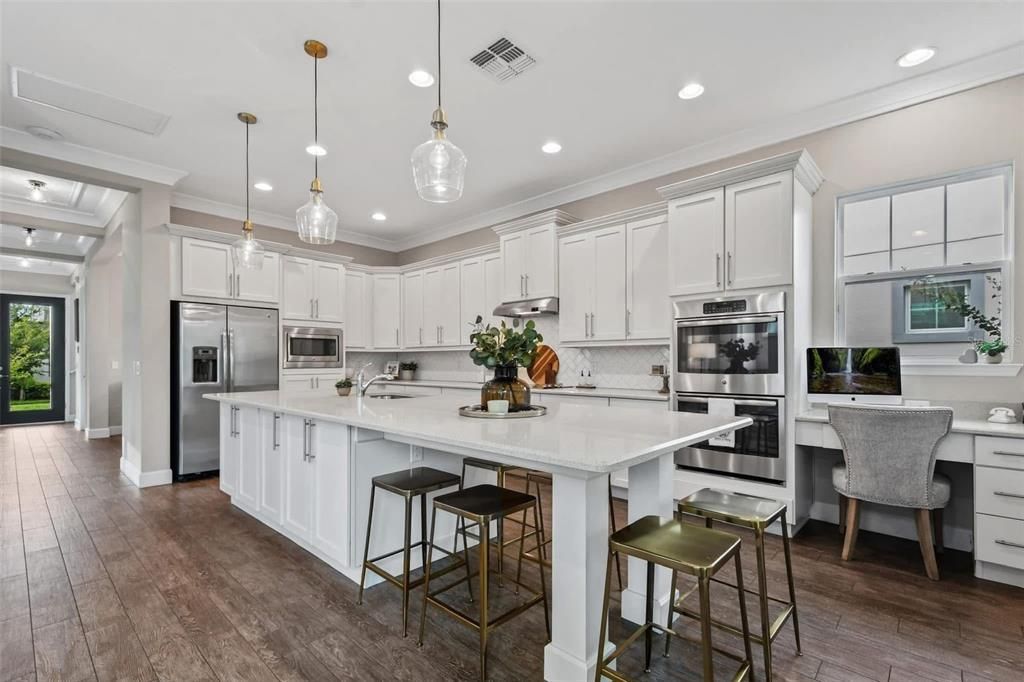 Active With Contract: $3,625 (3 beds, 2 baths, 2307 Square Feet)