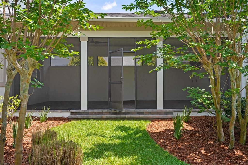 Active With Contract: $3,625 (3 beds, 2 baths, 2307 Square Feet)