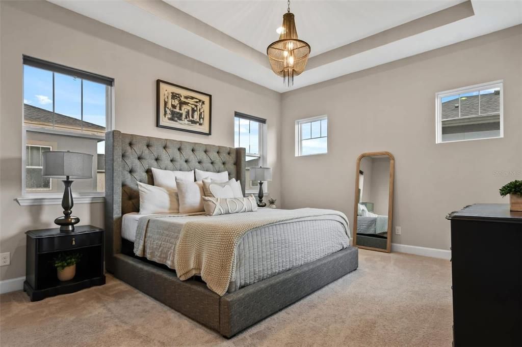 Active With Contract: $3,625 (3 beds, 2 baths, 2307 Square Feet)