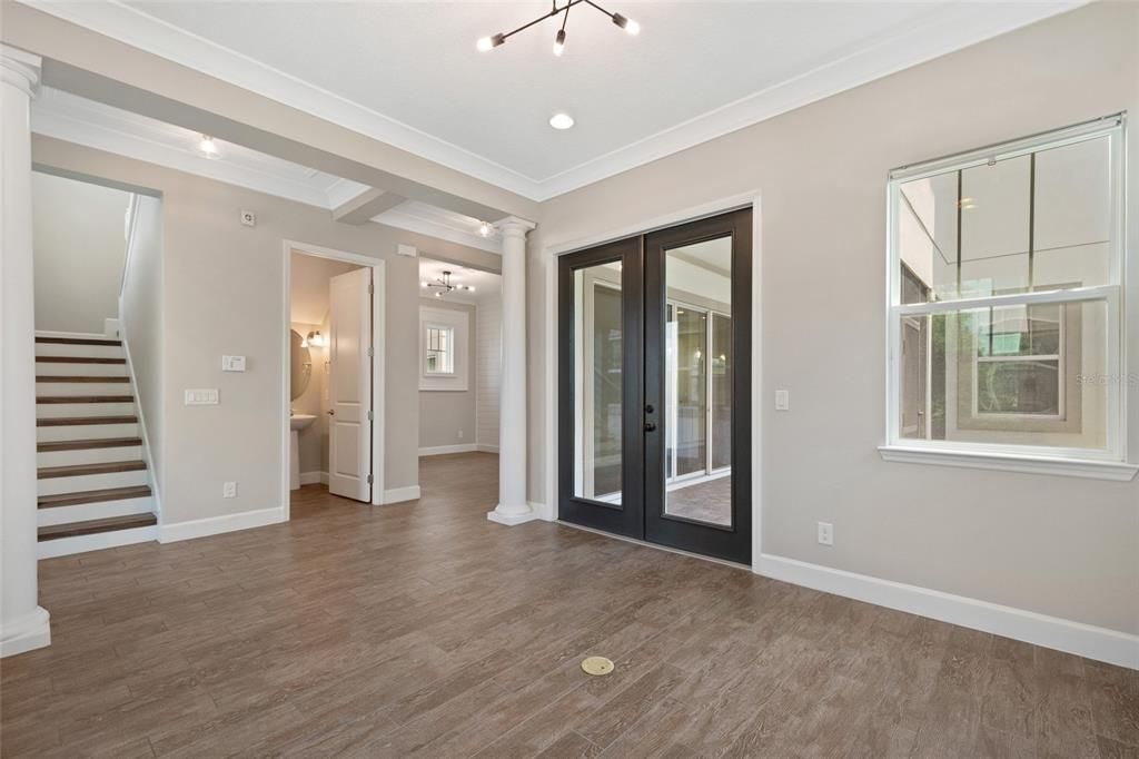 Active With Contract: $3,625 (3 beds, 2 baths, 2307 Square Feet)