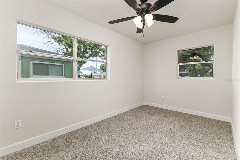 Activo con contrato: $298,950 (3 camas, 1 baños, 1255 Pies cuadrados)
