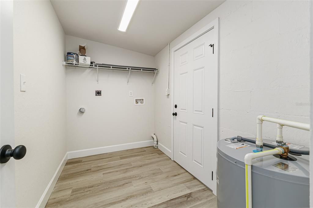 Activo con contrato: $298,950 (3 camas, 1 baños, 1255 Pies cuadrados)