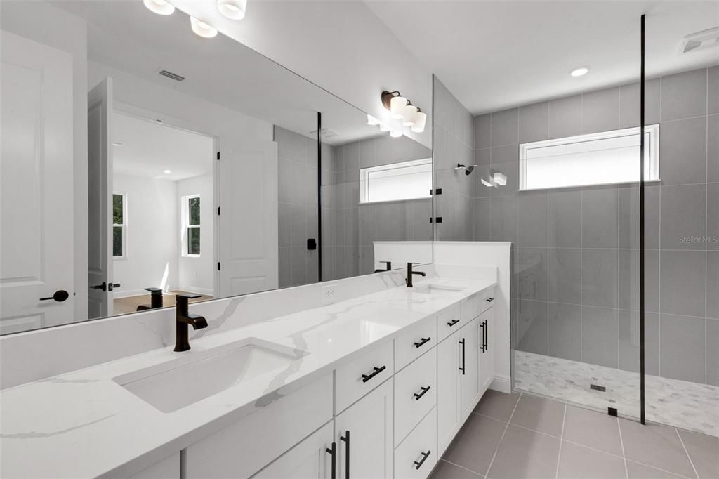 For Sale: $739,999 (4 beds, 4 baths, 3116 Square Feet)