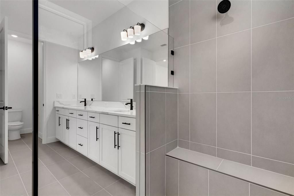For Sale: $739,999 (4 beds, 4 baths, 3116 Square Feet)