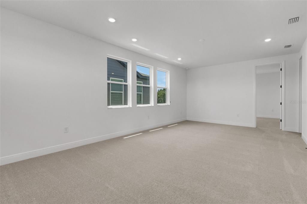 For Sale: $739,999 (4 beds, 4 baths, 3116 Square Feet)