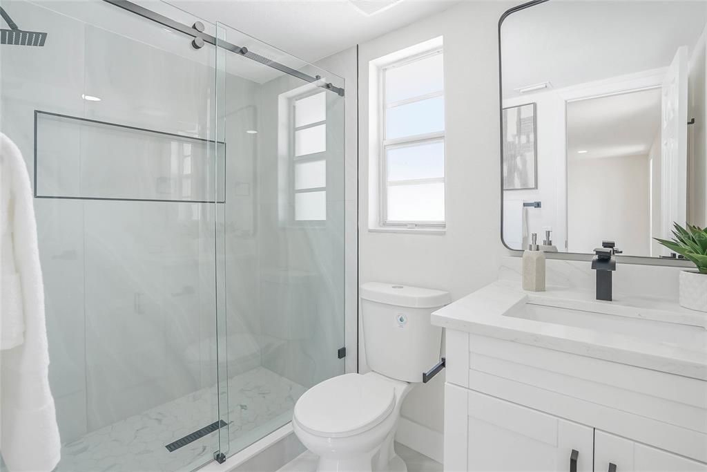 For Sale: $329,900 (3 beds, 2 baths, 1488 Square Feet)