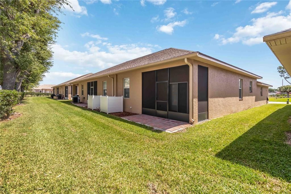 For Sale: $260,000 (2 beds, 2 baths, 1060 Square Feet)