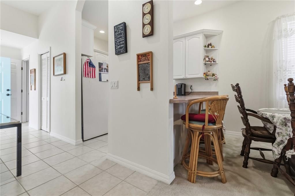 For Sale: $260,000 (2 beds, 2 baths, 1060 Square Feet)