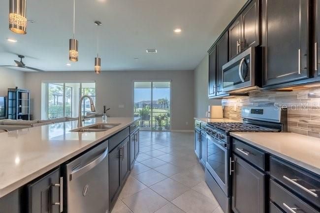For Sale: $624,900 (5 beds, 4 baths, 3179 Square Feet)