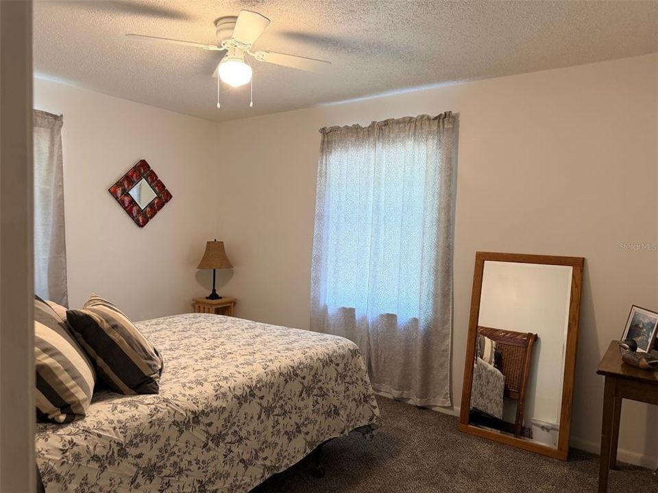 En Venta: $330,000 (2 camas, 3 baños, 3042 Pies cuadrados)