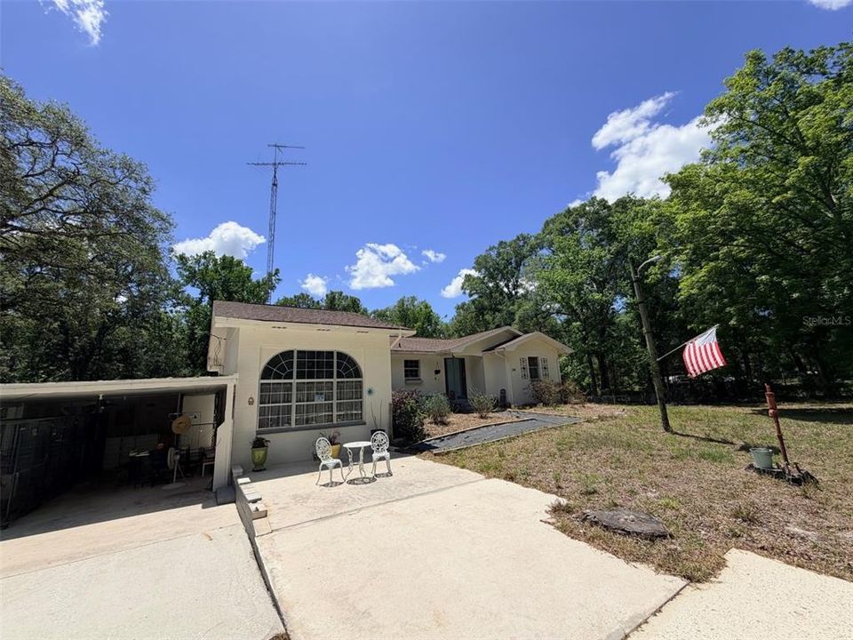 En Venta: $330,000 (2 camas, 3 baños, 3042 Pies cuadrados)