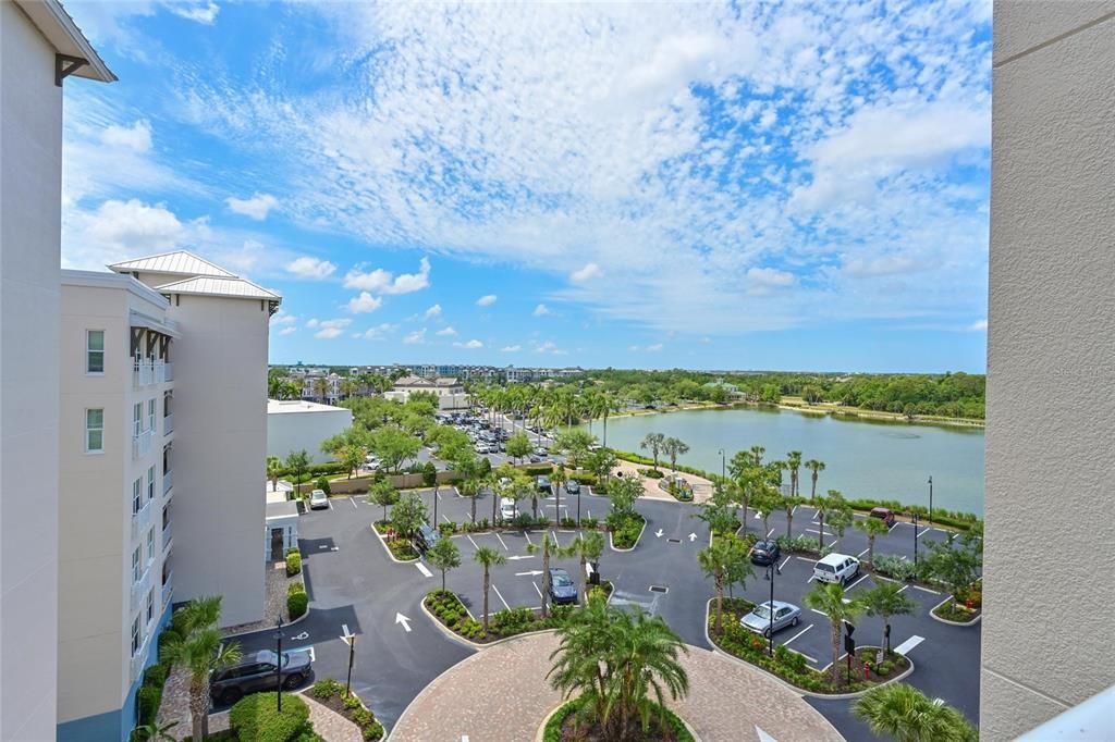 Activo con contrato: $549,900 (3 camas, 2 baños, 1558 Pies cuadrados)