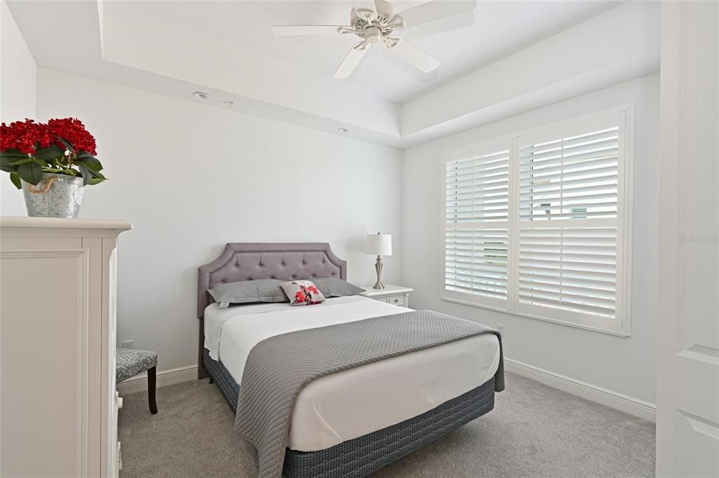 Activo con contrato: $549,900 (3 camas, 2 baños, 1558 Pies cuadrados)