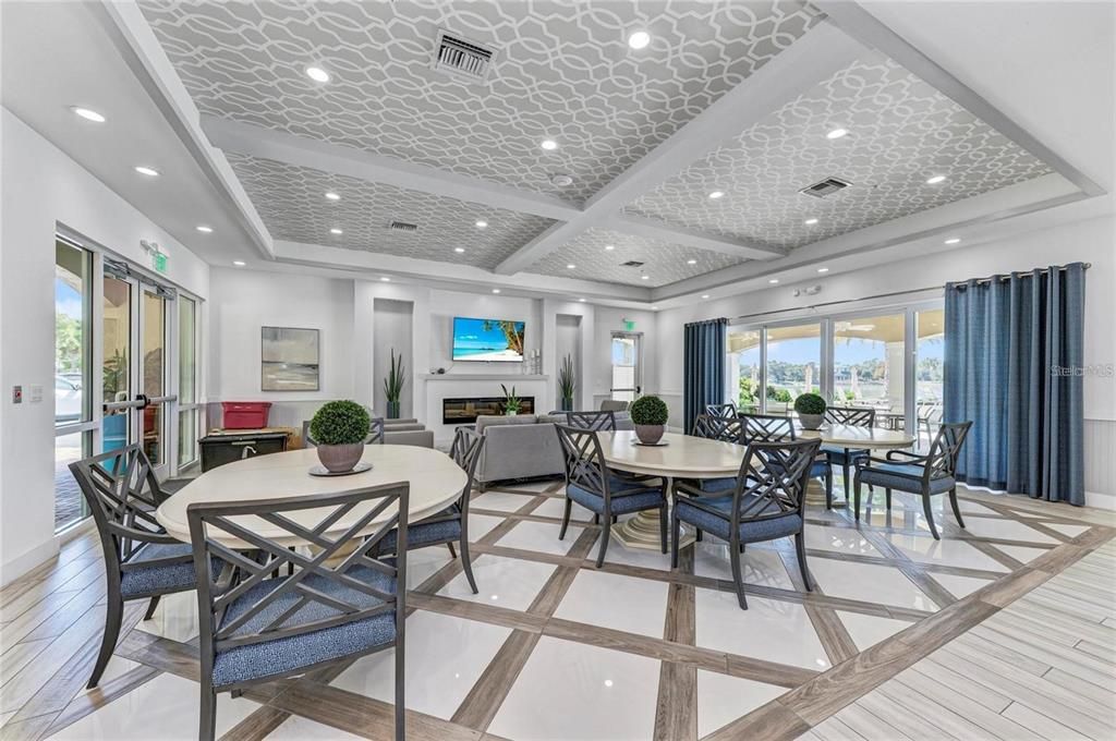 Activo con contrato: $549,900 (3 camas, 2 baños, 1558 Pies cuadrados)
