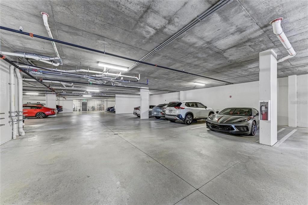 Activo con contrato: $549,900 (3 camas, 2 baños, 1558 Pies cuadrados)