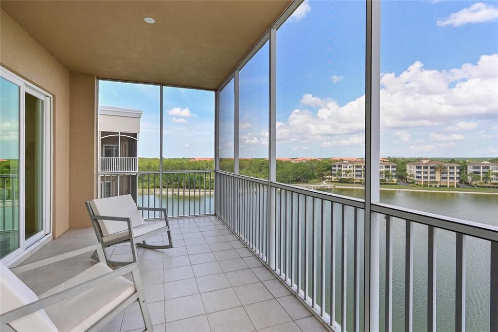 Activo con contrato: $549,900 (3 camas, 2 baños, 1558 Pies cuadrados)