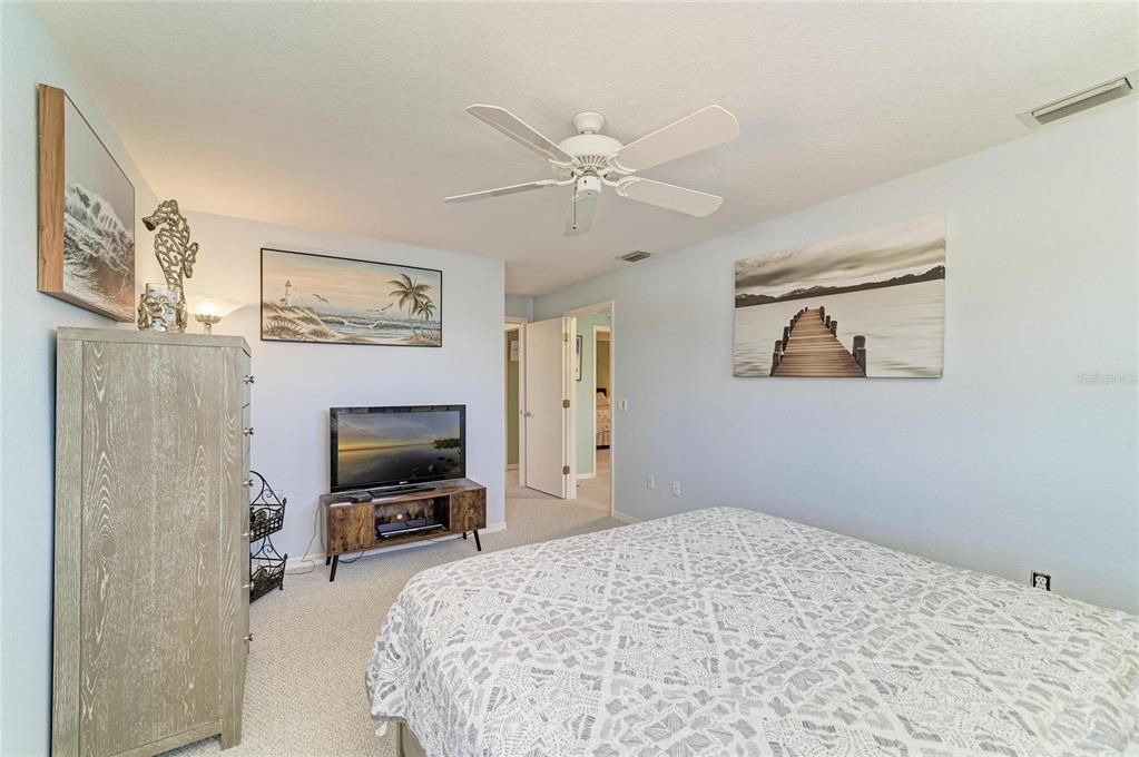 For Sale: $1,390,000 (4 beds, 3 baths, 4261 Square Feet)
