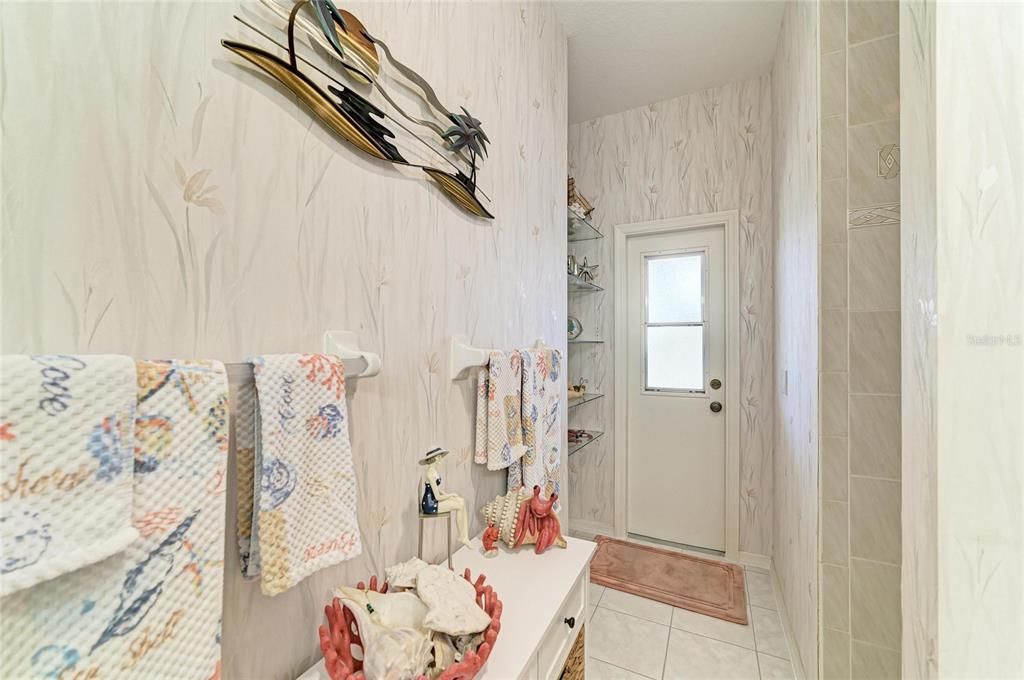 For Sale: $1,390,000 (4 beds, 3 baths, 4261 Square Feet)