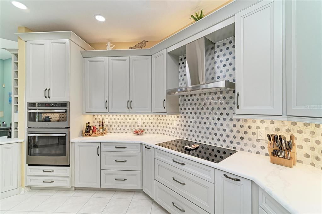For Sale: $1,390,000 (4 beds, 3 baths, 4261 Square Feet)