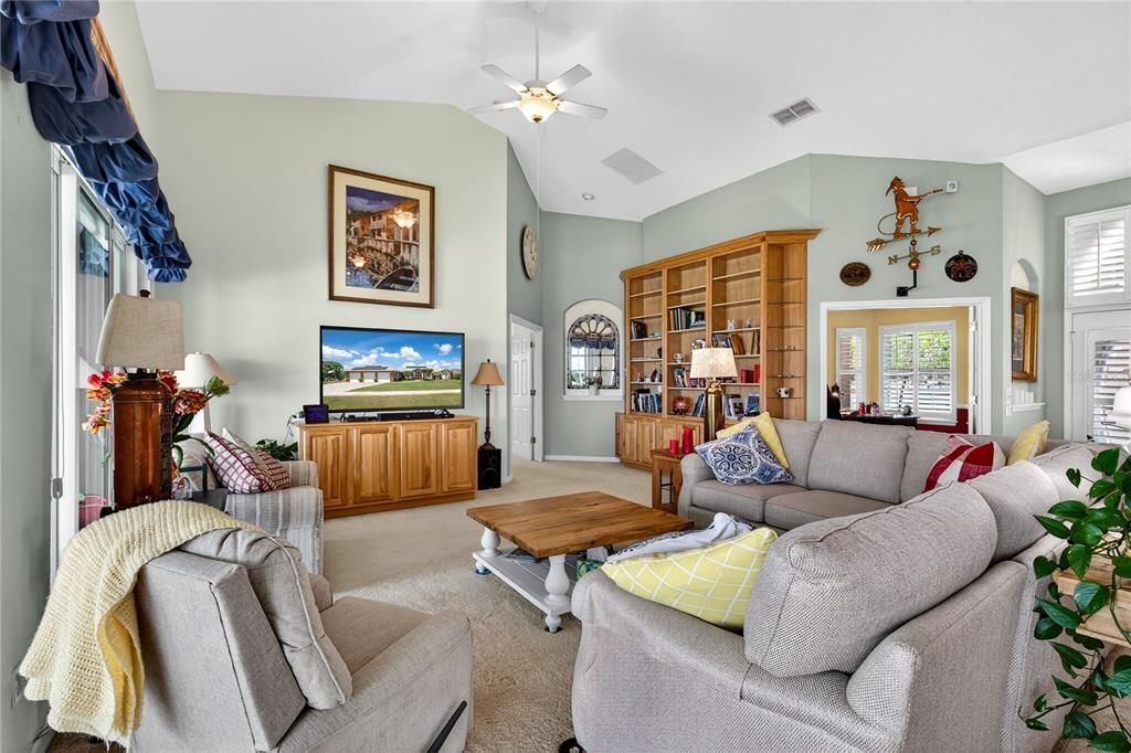 Active With Contract: $625,000 (4 beds, 3 baths, 3012 Square Feet)