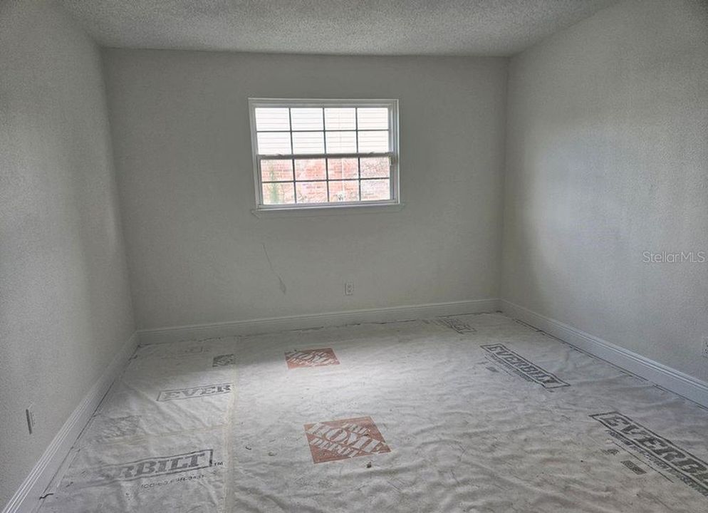На продажу: $109,900 (1 спален, 1 ванн, 824 Квадратных фут)