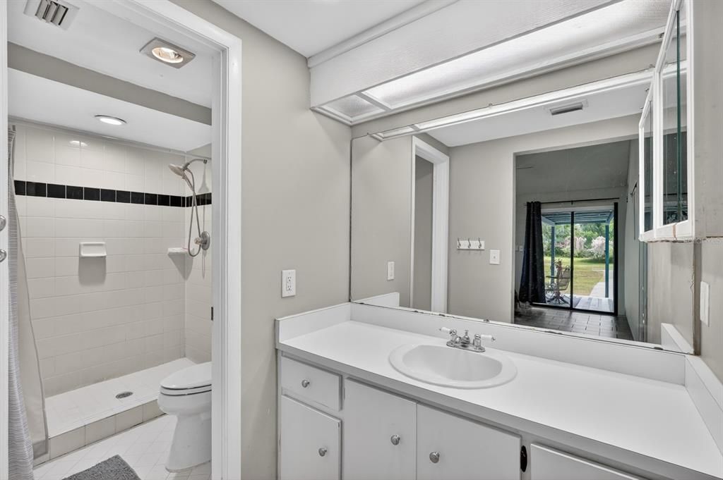 Active With Contract: $284,900 (4 beds, 3 baths, 1504 Square Feet)