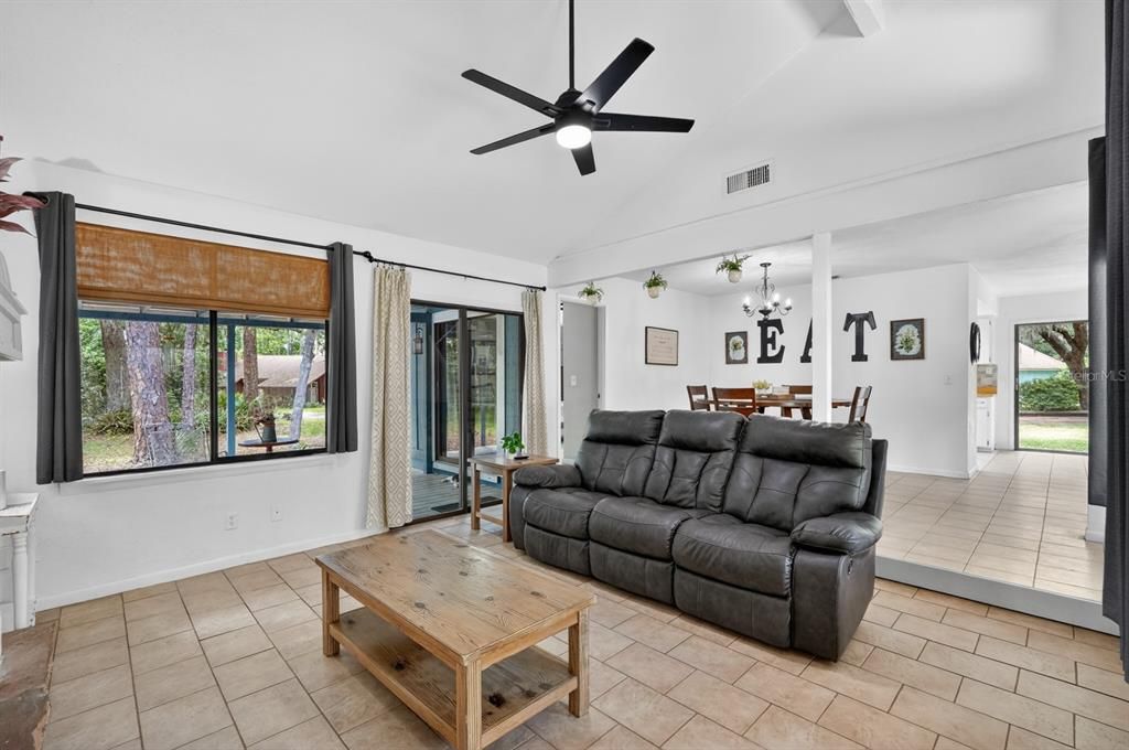 Active With Contract: $284,900 (4 beds, 3 baths, 1504 Square Feet)
