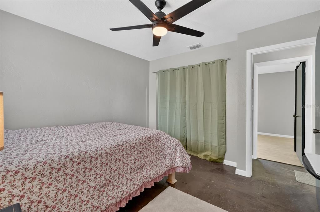 Active With Contract: $284,900 (4 beds, 3 baths, 1504 Square Feet)