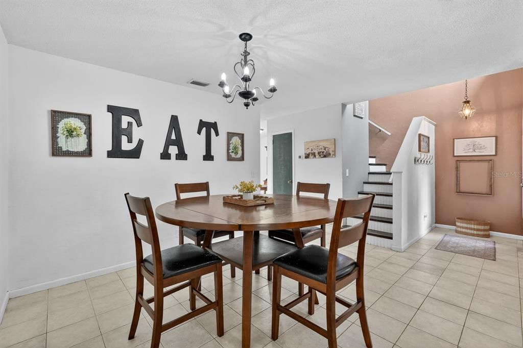Active With Contract: $284,900 (4 beds, 3 baths, 1504 Square Feet)