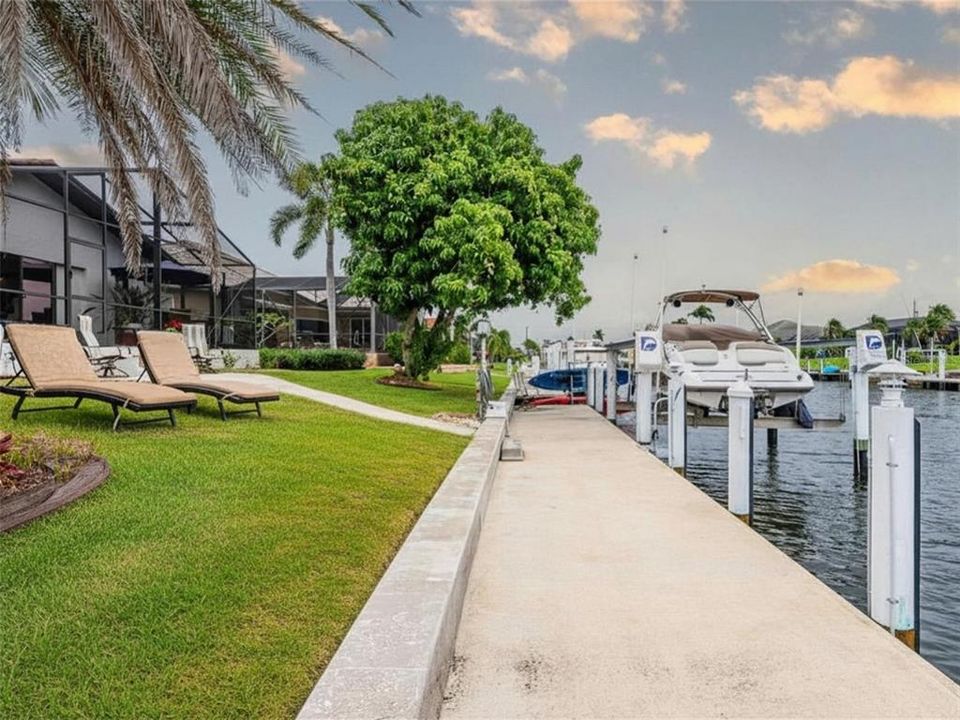 For Sale: $629,000 (3 beds, 3 baths, 2258 Square Feet)