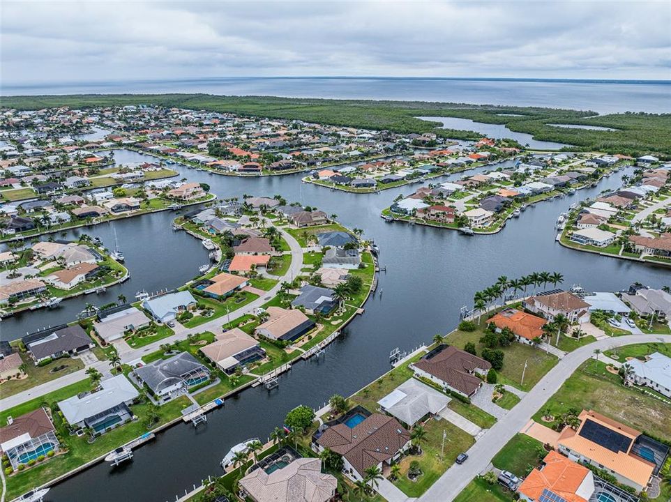 For Sale: $629,000 (3 beds, 3 baths, 2258 Square Feet)