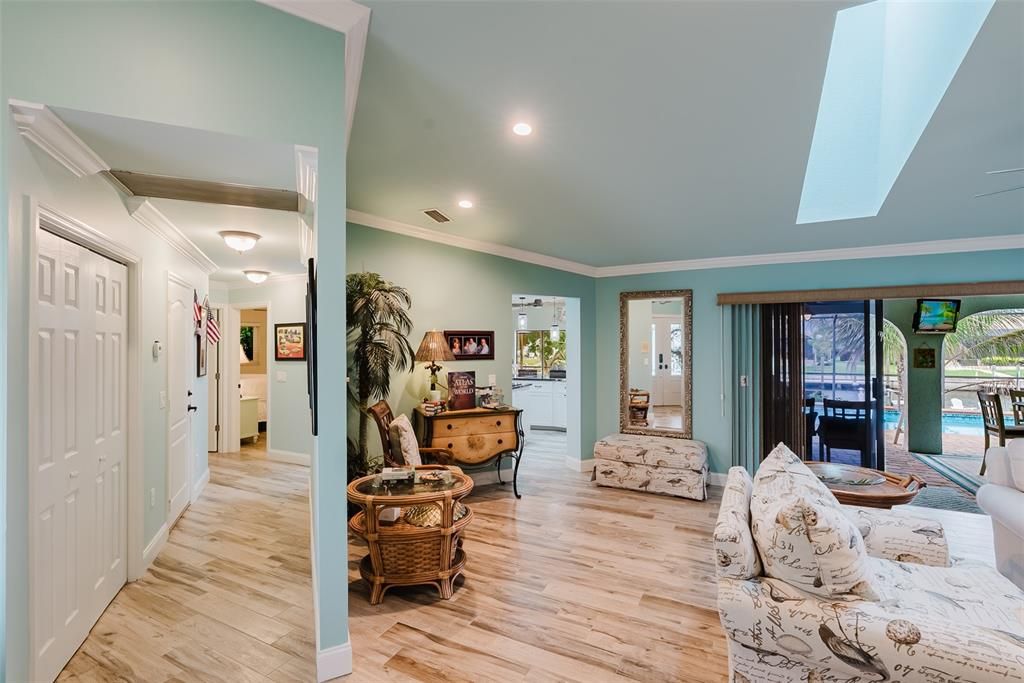 For Sale: $629,000 (3 beds, 3 baths, 2258 Square Feet)
