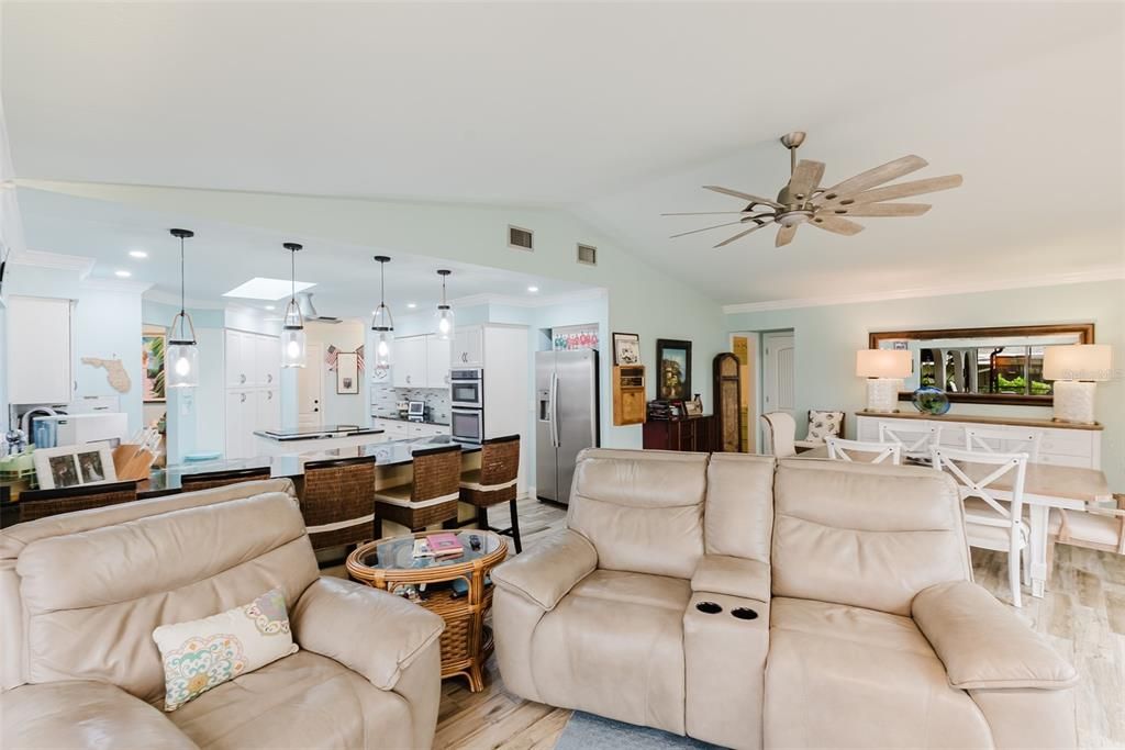 For Sale: $629,000 (3 beds, 3 baths, 2258 Square Feet)
