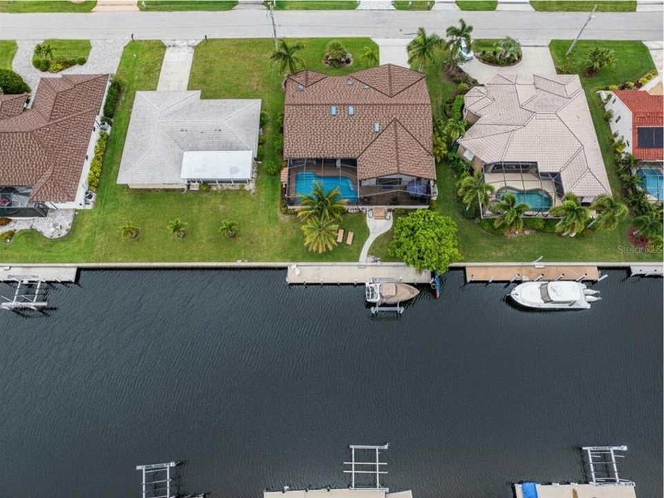 For Sale: $629,000 (3 beds, 3 baths, 2258 Square Feet)