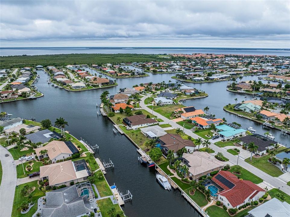 For Sale: $629,000 (3 beds, 3 baths, 2258 Square Feet)