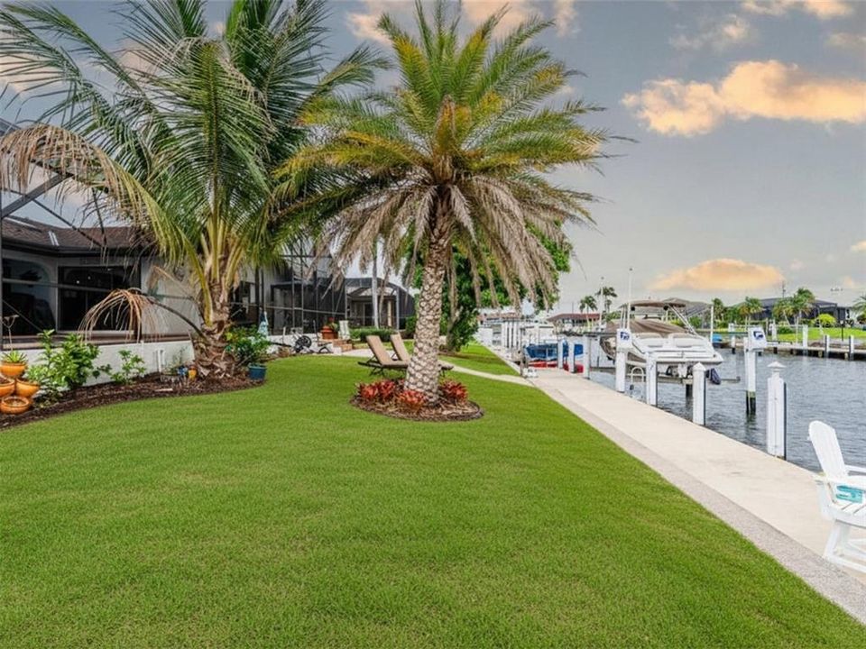 For Sale: $629,000 (3 beds, 3 baths, 2258 Square Feet)