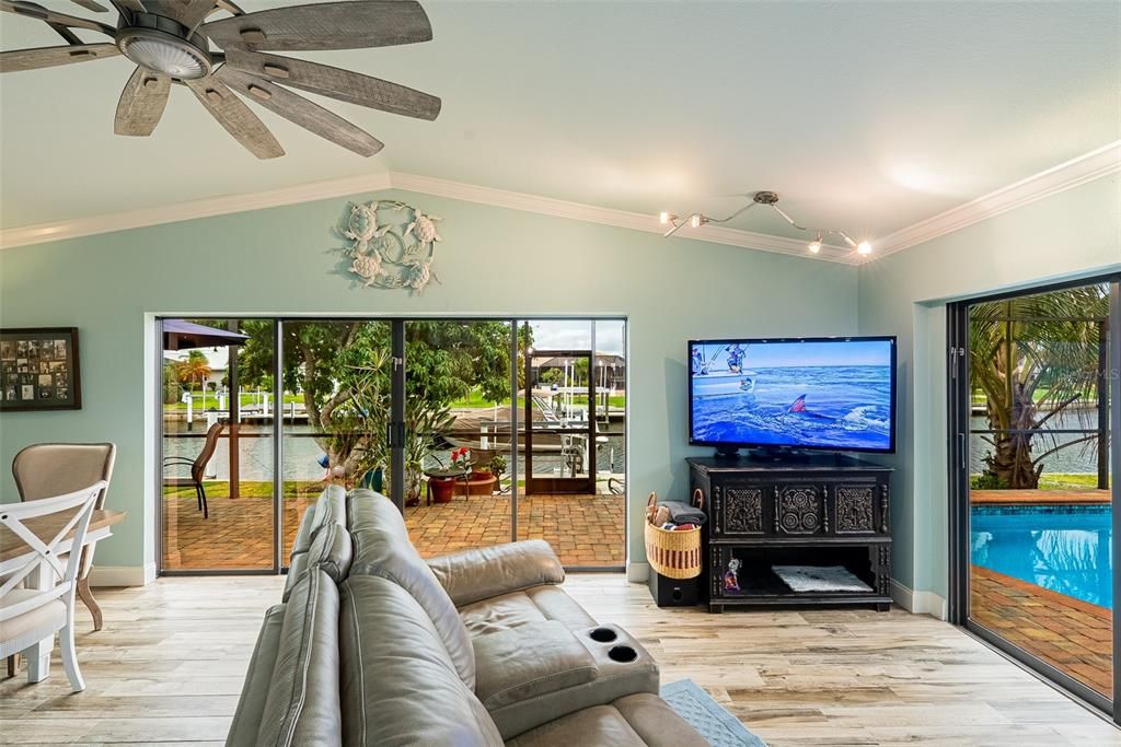 For Sale: $629,000 (3 beds, 3 baths, 2258 Square Feet)